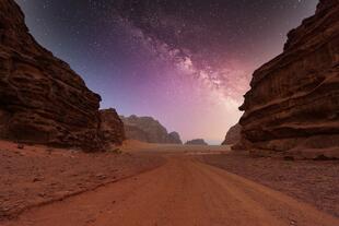 Sternenhimmel über Wüste Wadi Rum