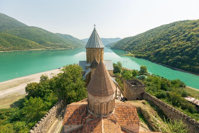 Blick auf Fluss, Georgien