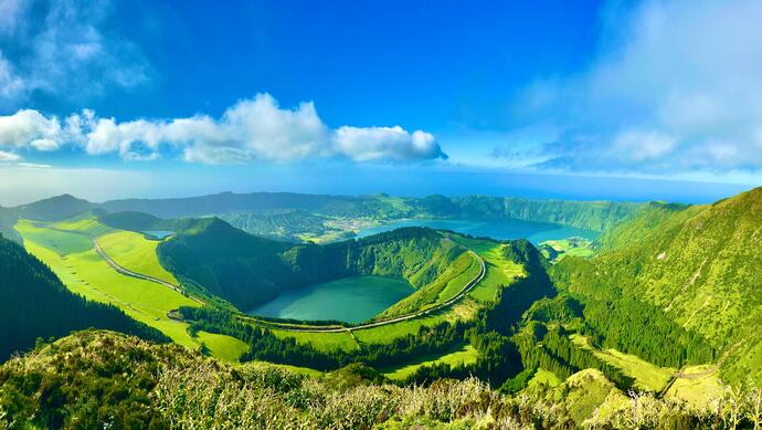 Panoramablick auf die Sete Cidades bei einer Naturreise auf die Azoren