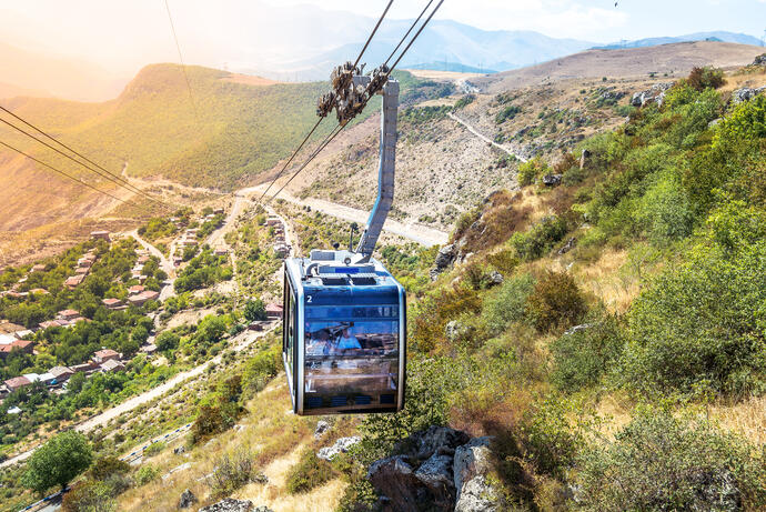 Seilbahnfahrt zum Kloster Tatev