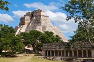 Uxmal, Tempel des Wahrsagers