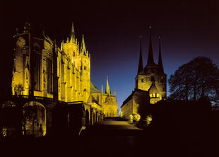 Erfurter Dom bei Nacht