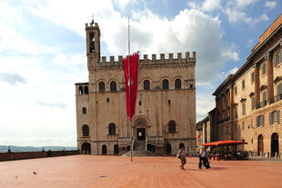 Piazza Grande PAlazzo dei Consoli