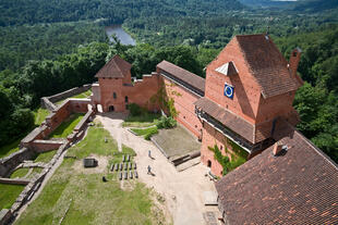 Blick auf die Turaida Burg vom Turm