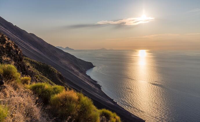 Schwarze Wand Stromboli