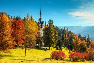 Schloss Peles im Herbst