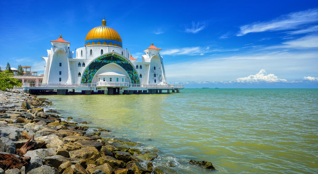 Masjid Selat Melaka