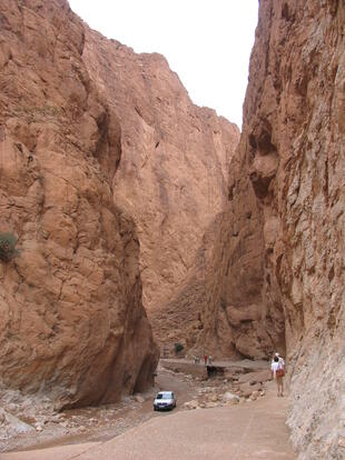 Strasse der Kasbah In der Todhra-Schlucht