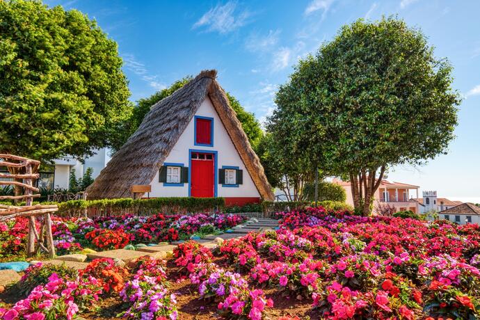 traditionelle Strohdachhäuser Casas de Colmo