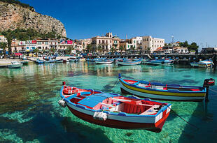 Boote in der Bucht bei Mondello