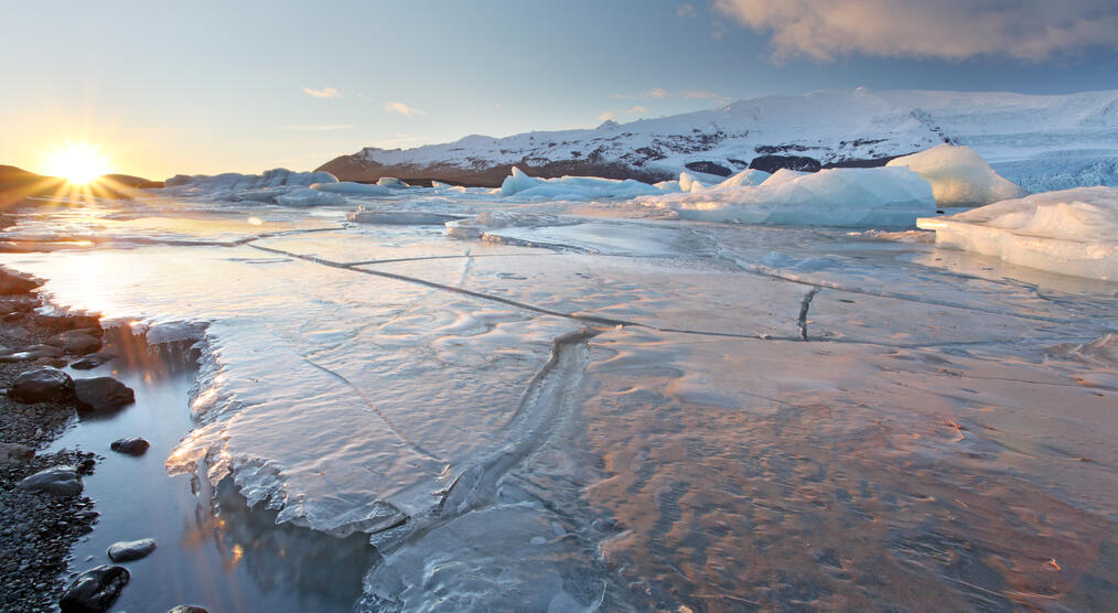 Sonnenaufgang über dem Gletscher