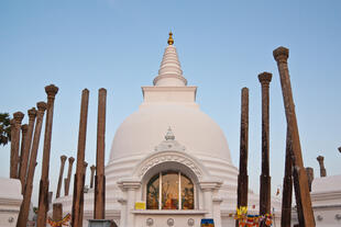 Thuparamaya Dagoba