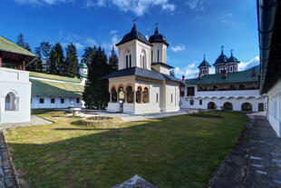 Die alte Kirche im Kloster Sinaia