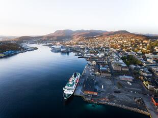 Hurtigruten Schiff