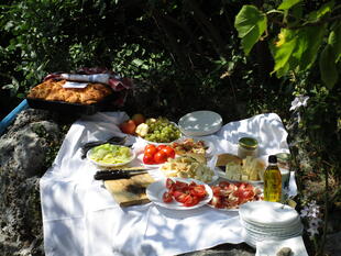 Dalmatinisches Picknick nach der Wanderung