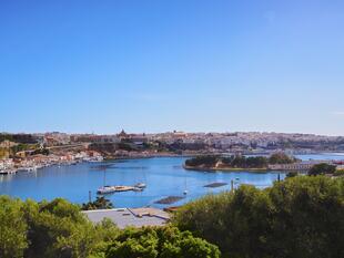 Blick auf Mahon