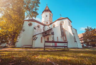 Kirche im Zentrum der Anlage in Tartlau