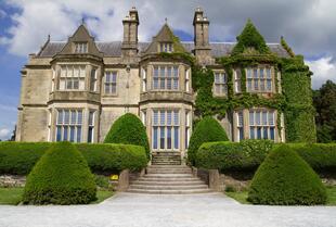 Muckross House