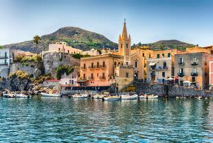 Hafen auf Lipari