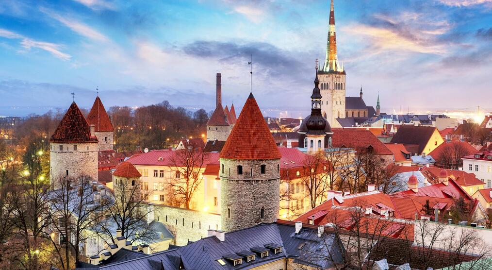 Domberg Toompea bei den Tallinn Reisen