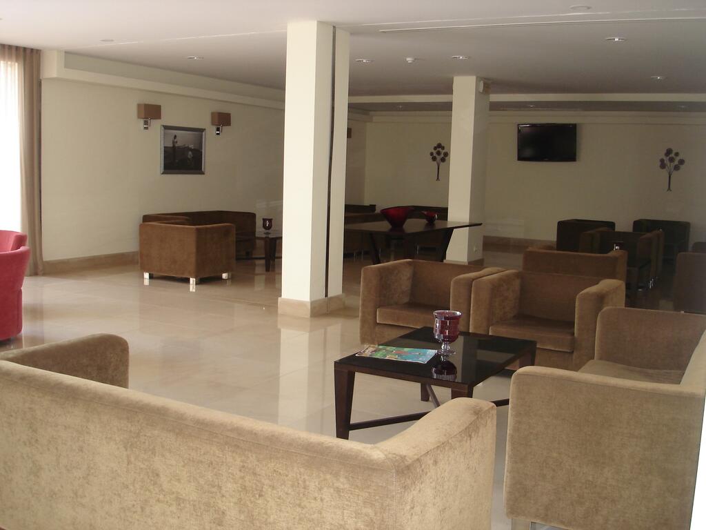 Lobby Hotel Caravelas