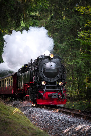 Historische Dampflokomotive im Harz