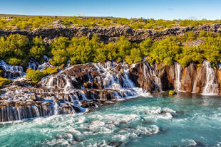 Hraunfossar Wasserfälle