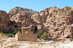 Qasr al-Bint