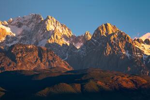 Berglandschaft in der Nähe von Lijiang 