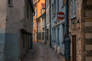 Gasse in der Altstadt von Riga 