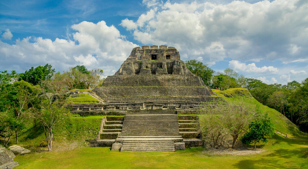 Blick auf Maya Ruine