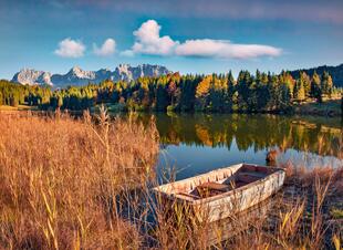 Wagenbruchsee mit Karwendelspitze im Hintergrund