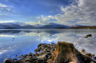 Loch Lomond in den Schottischen Highlands