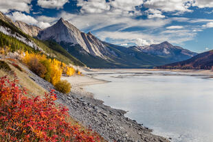 Herbst am Medicine Lake