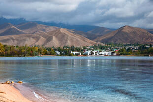 Blick über den Issyk-Kul See 