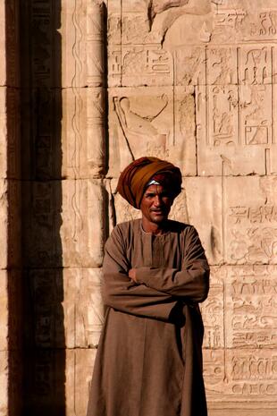 Wächter vor Doppeltempel von Kom Ombo