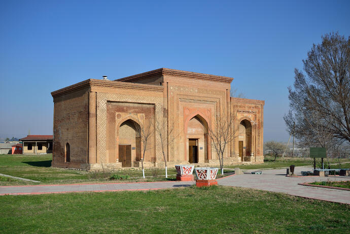 Mausoleum des Uzgen Architekturkomplexes in Osch 