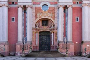 Haupteingang der Basilika in Swieta Lipka 