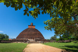 Blick auf Jethawana Dagoba