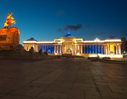 Sukhbaatar Platz bei Nacht