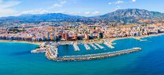 Blick auf den Stadtstrand von Fuengirola