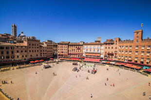 Die Piazza del Campo in Siena