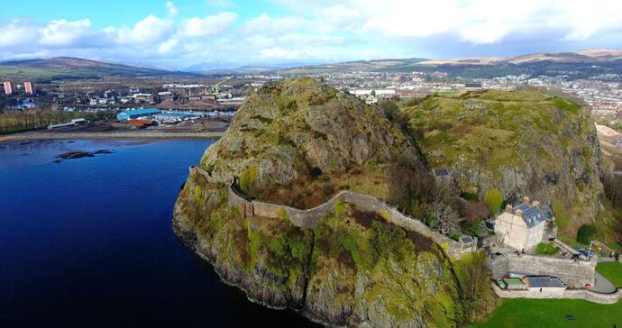 Dumbarton Rock am Loch Lomond