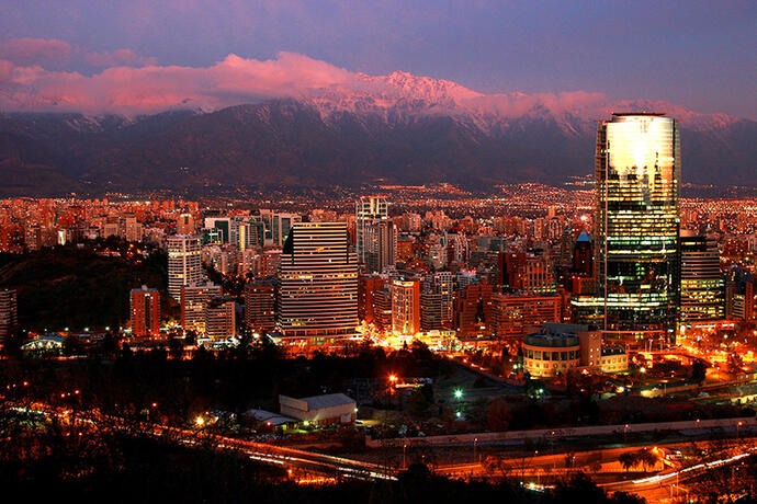 Santiago de Chile bei Nacht