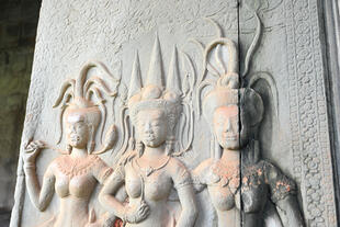 Apsara an der Wand