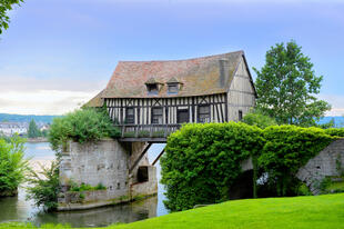 Vieux Moulin, Vernon