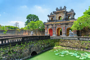 Blick auf Hien Nhon Gate