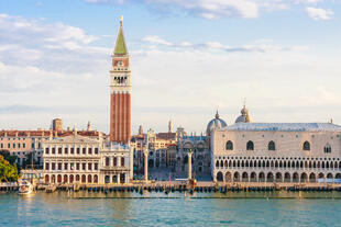 Blick auf den Platz San Marco