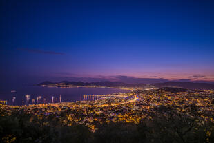 Cannes bei Nacht