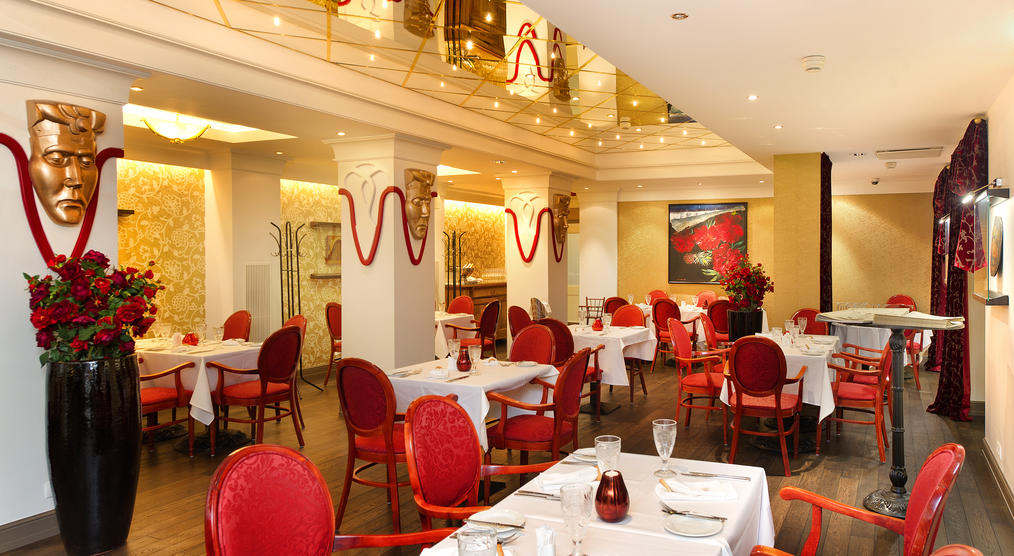 Restaurant Hotel Meriton Grand